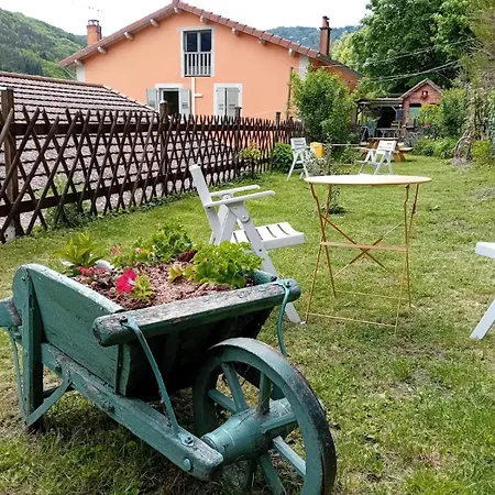 ベッド・アンド・ブレックファスト Les Terrasses Du Verger